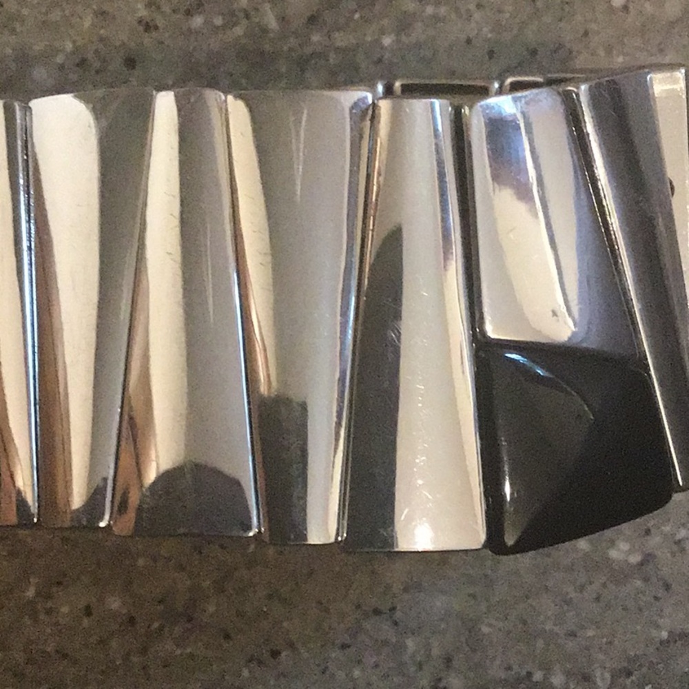 Bundle of 4 Chico’s stretch bracelets - Picture 8 of 8